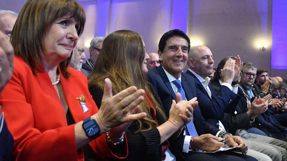 Melconian cruzó a Milei por la dolarización