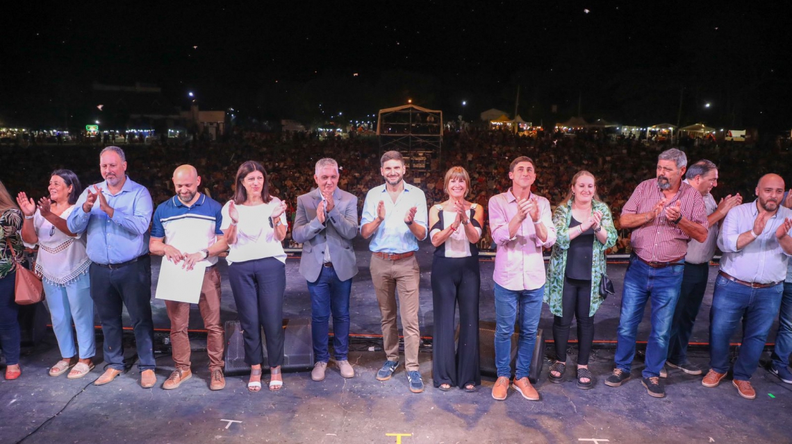 Pullaro: “Aquí hay un gobierno presente que va a acompañar a la comunidad