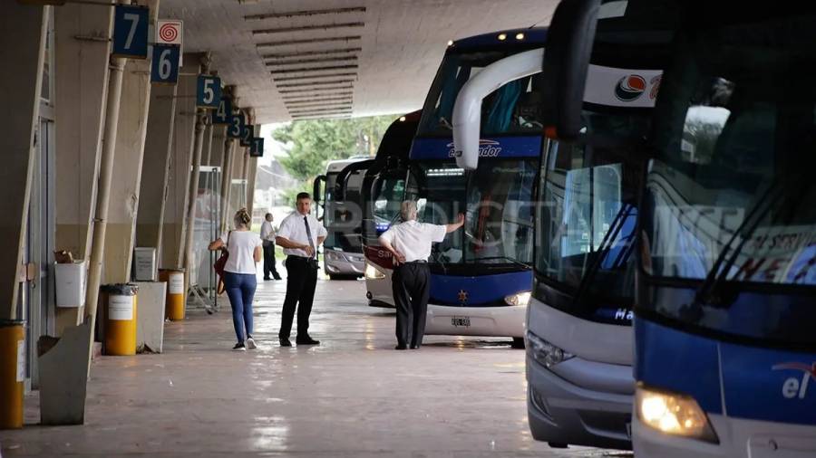 Colectivos interurbanos: cómo quedan los precios tras el aumento del 150%