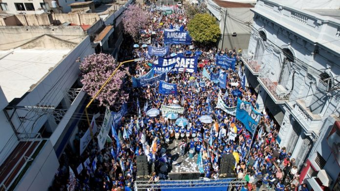 Los docentes estatales rechazarían la oferta salarial y el paro sería inminente