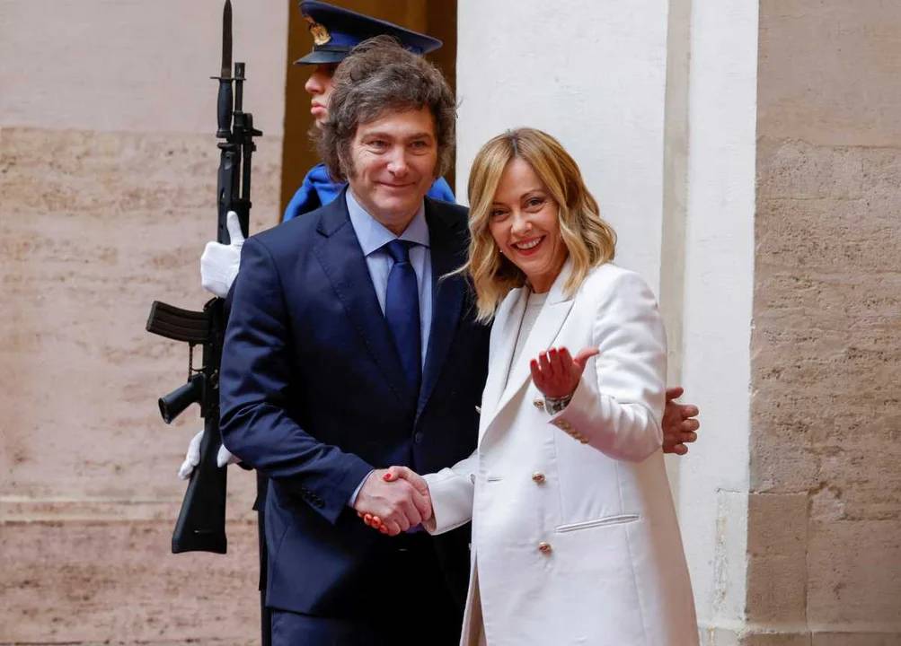 Milei llegó a Italia para la cumbre del G7