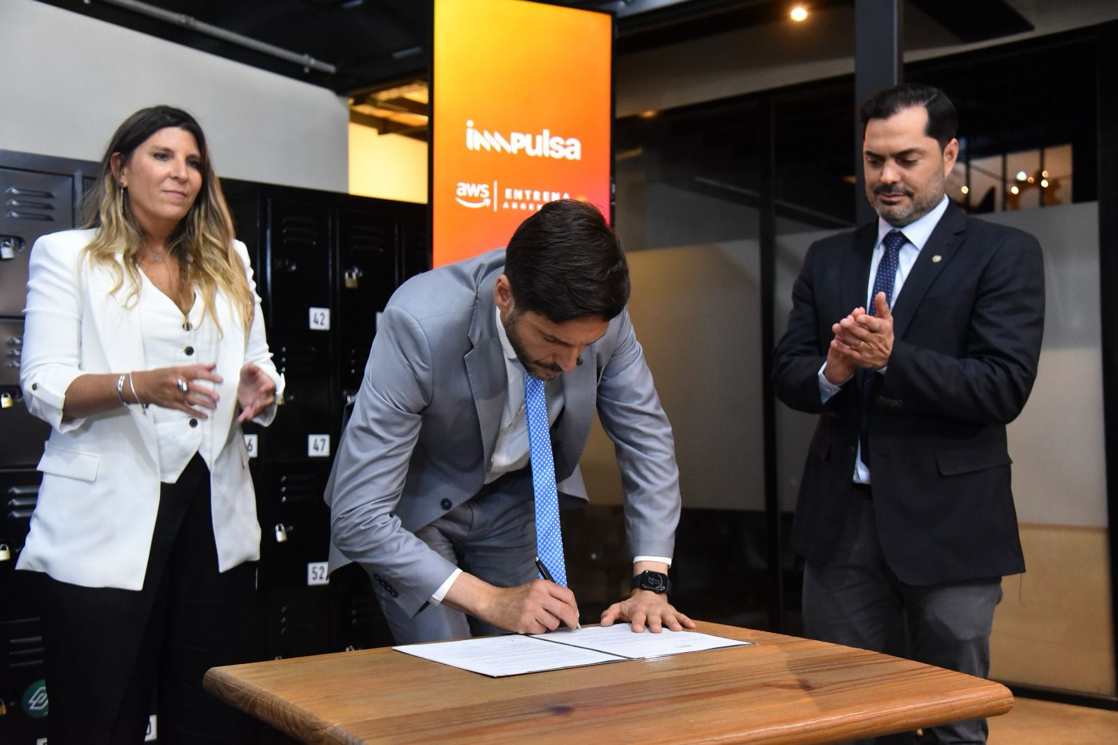 Provincia y la empresa Amazon ofrecen capacitación gratuita en tecnología de nube en el marco del programa Impulsa